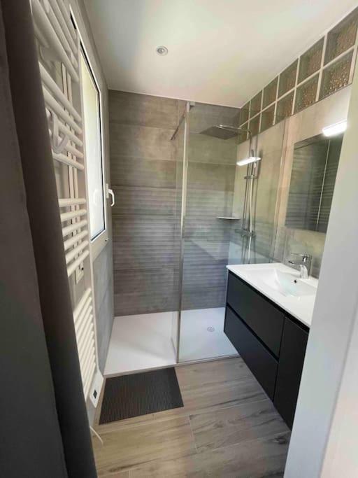 מנטון Appartement Bord De Mer Avec Garage מראה חיצוני תמונה