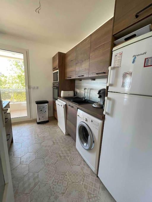 מנטון Appartement Bord De Mer Avec Garage מראה חיצוני תמונה