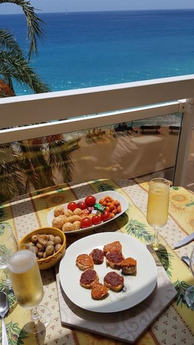 מנטון Appartement Bord De Mer Avec Garage מראה חיצוני תמונה